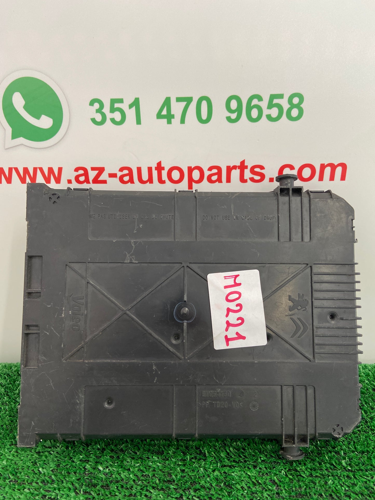 BODY COMPUTER PEUGEOT 208 2014 E1064160 M0221